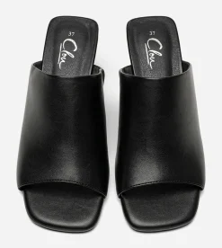 CLOU, Sandaletter