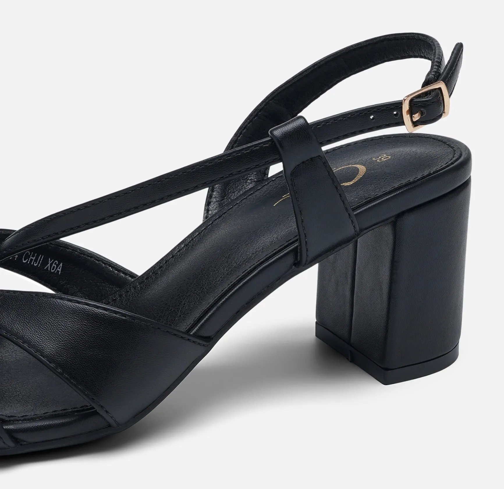 CLOU, Sandaletter med remmar