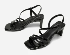 CLOU, Sandaletter med remmar