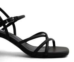 CLOU, Sandaletter med remmar