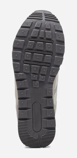 CLOU, Sneakers