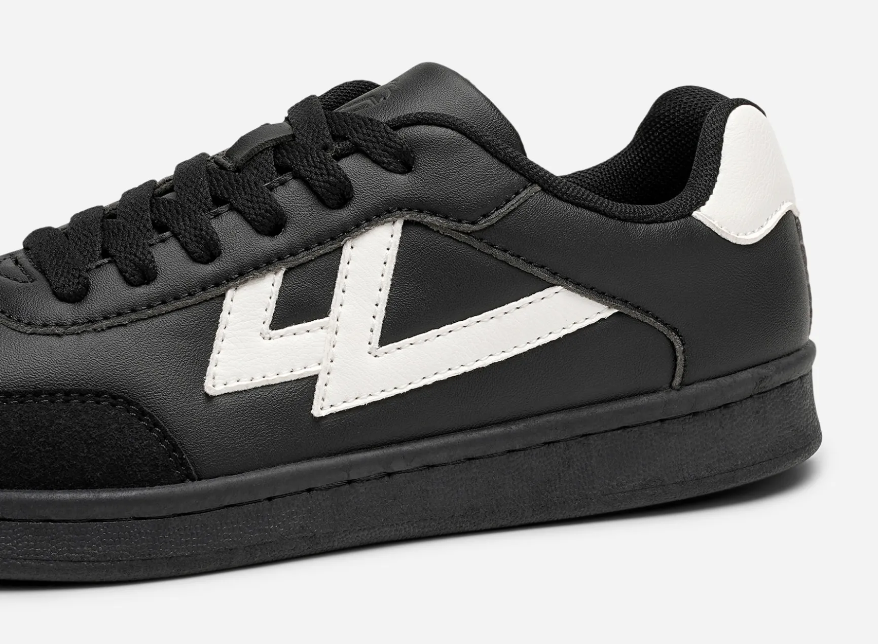 LEJON, Sneakers