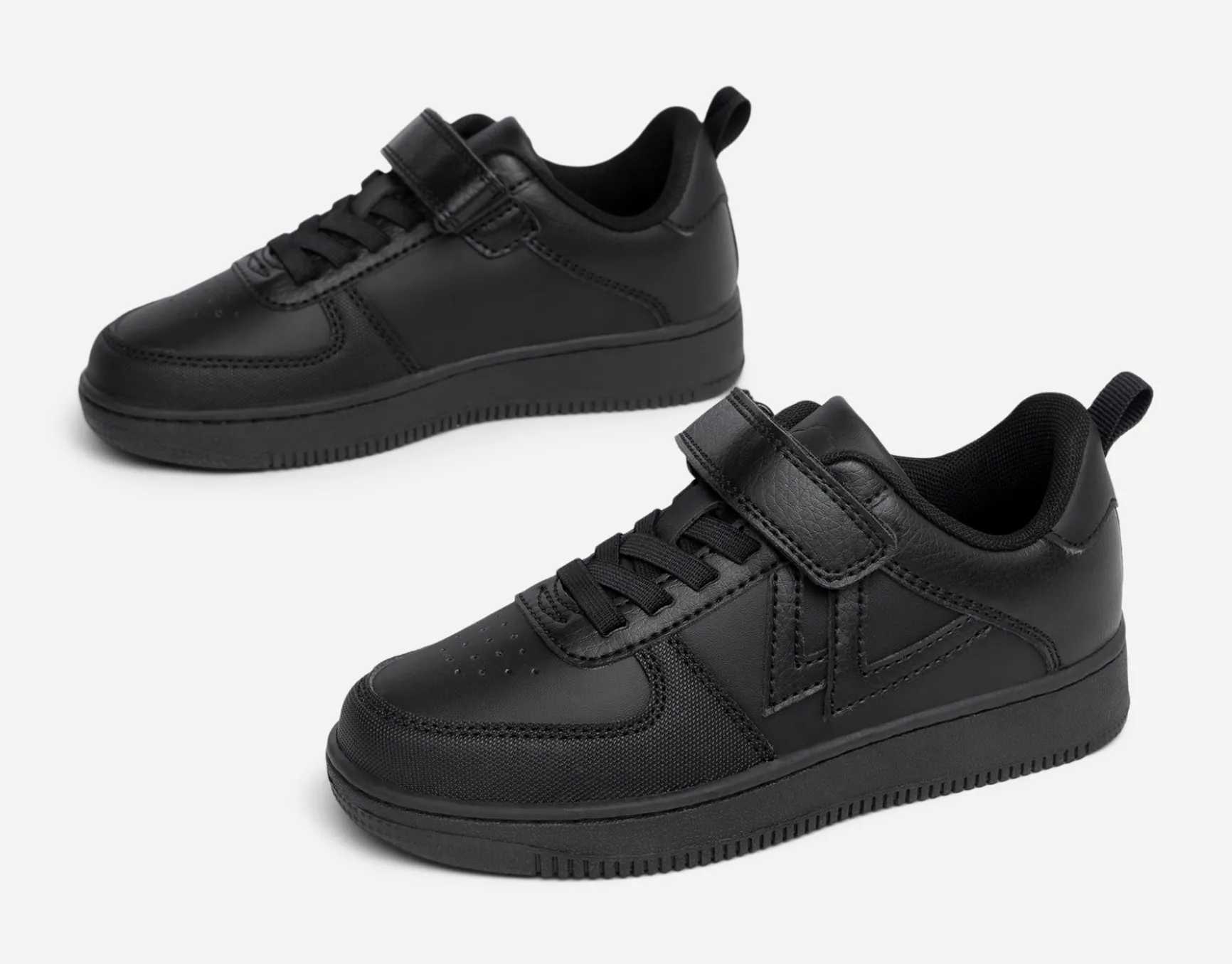 LEJON, Sneakers