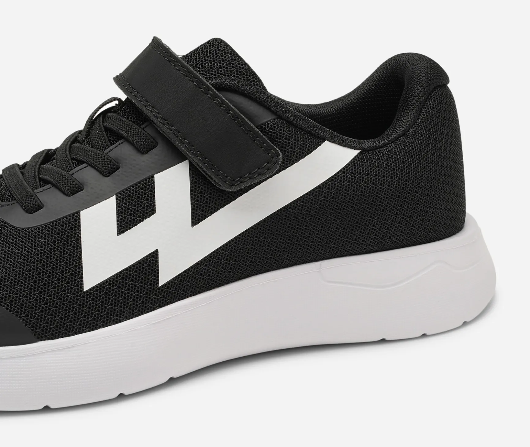 LEJON, Sneakers