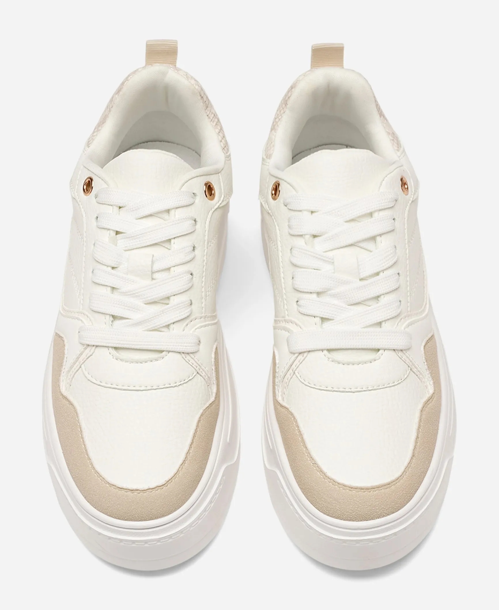 VOX, Sneakers
