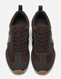 VOX, Sneakers