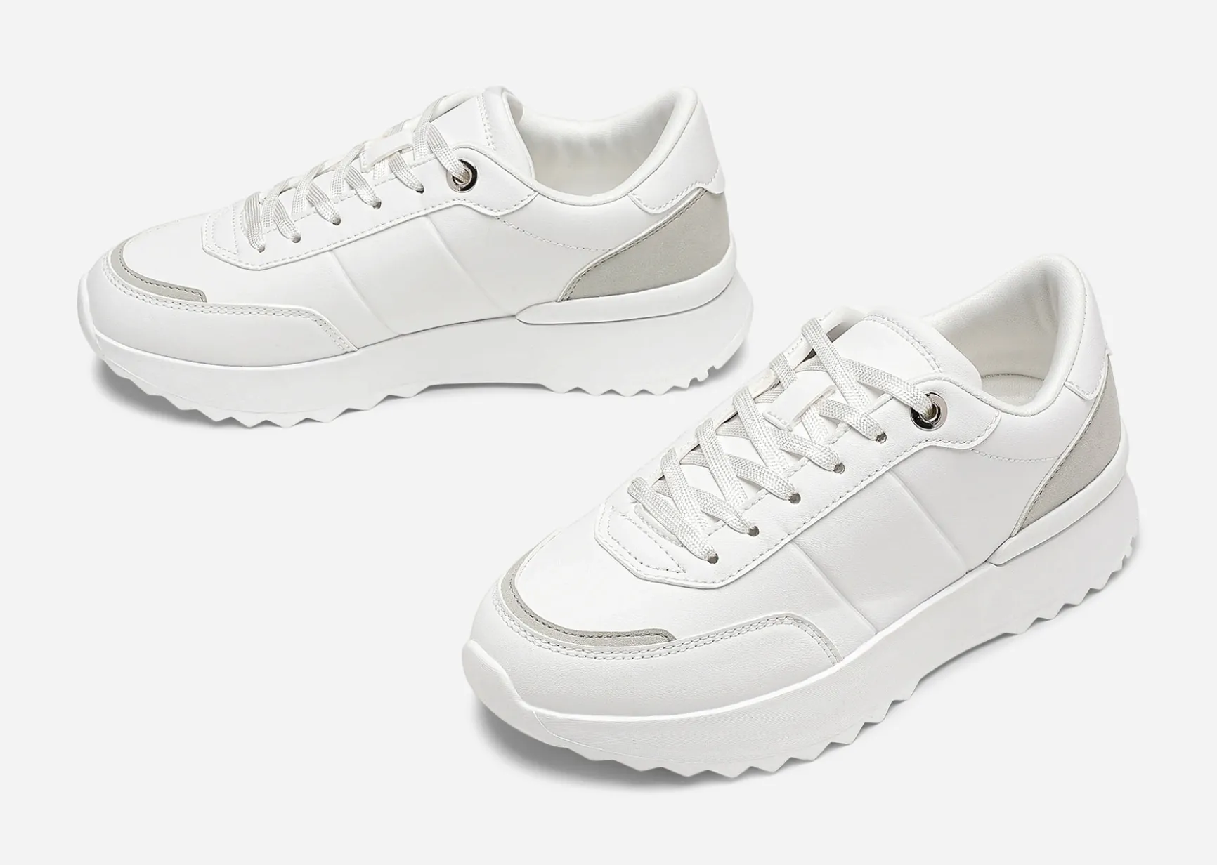VOX, Sneakers