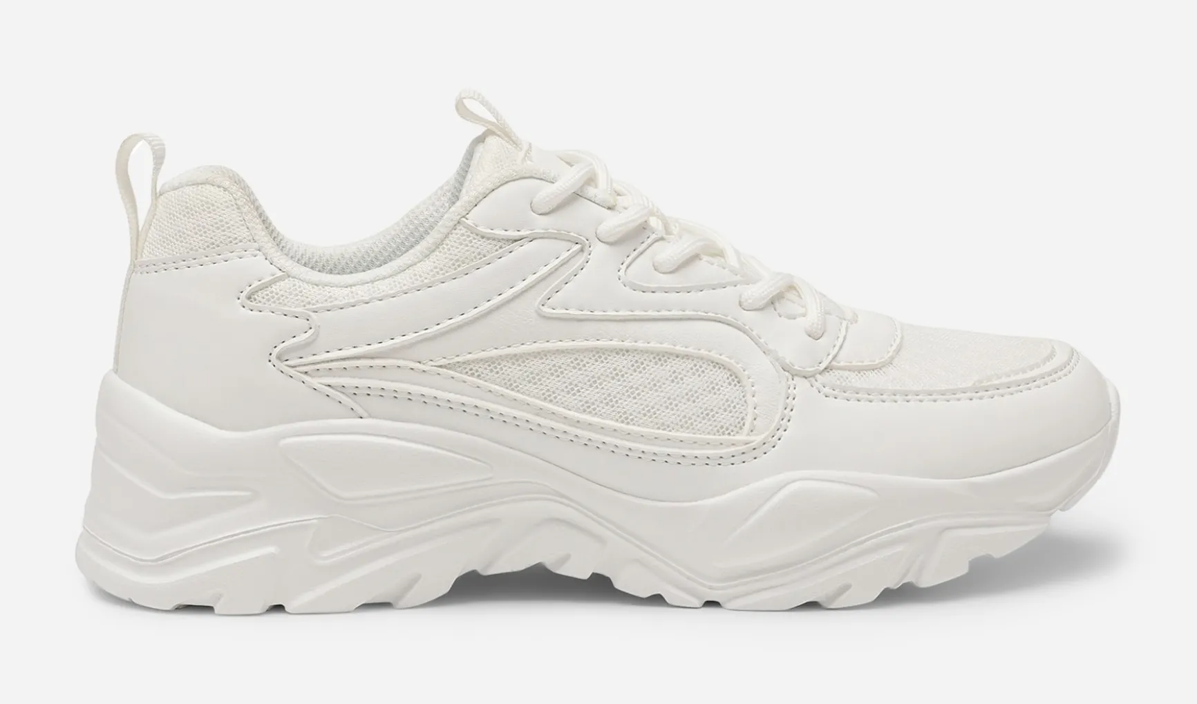 VOX, Sneakers